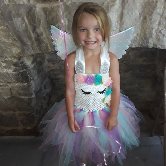 Meet your Posher, April - Picture 6 of 10